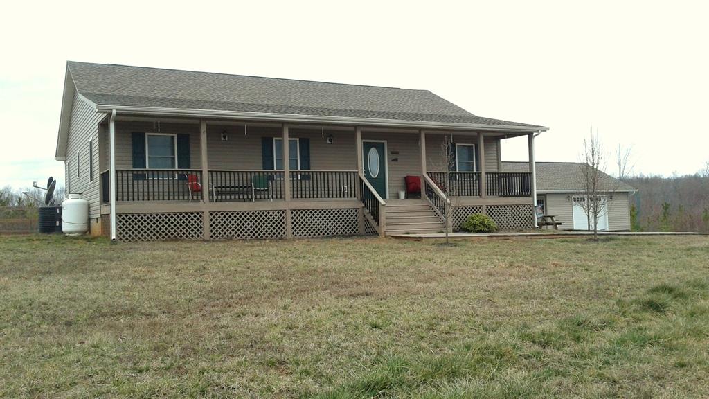 232 Apple Blossom Road Farmville, VA 23901 - Photo 2 of 22 Gallery Image 2