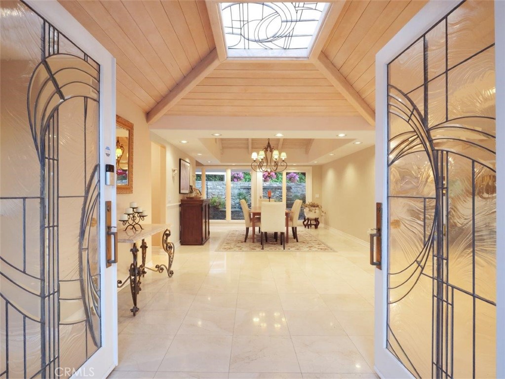 14 Georgeff Road Rolling Hills, CA 90274 - Photo 11 of 71 Front Door Opening to Inside