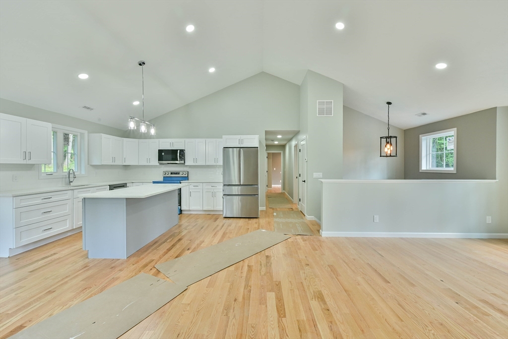86 Ramshorn Road Charlton, MA 01507 - Photo 1 of 35 Gallery Image 1