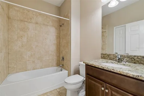 $549,900 | 17566 Buckingham Garden Drive, Lithia, FL 33547