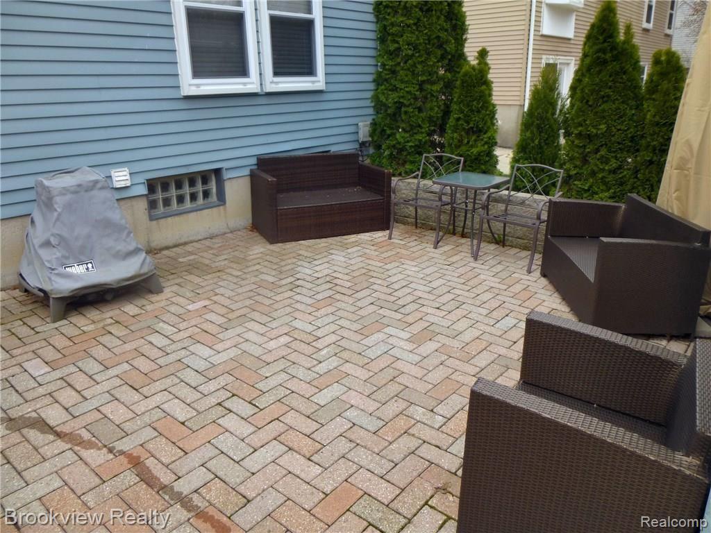 709 Bolinger Street Rochester Hills, MI 48307 - Photo 17 of 26