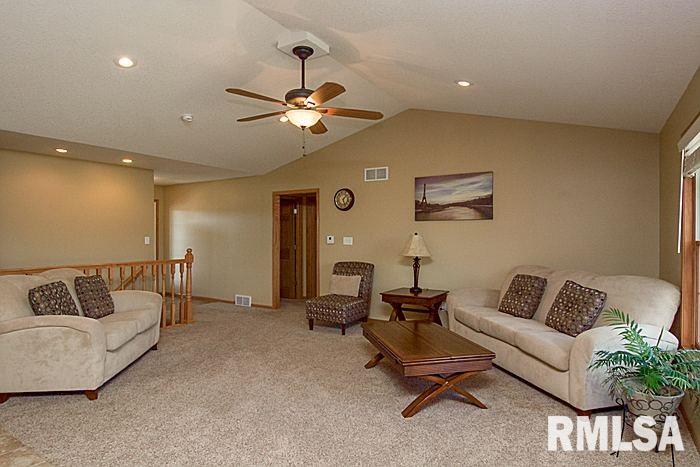 16764 Hunters Ridge Road Fulton, IL 61252 - Photo 3 of 22
