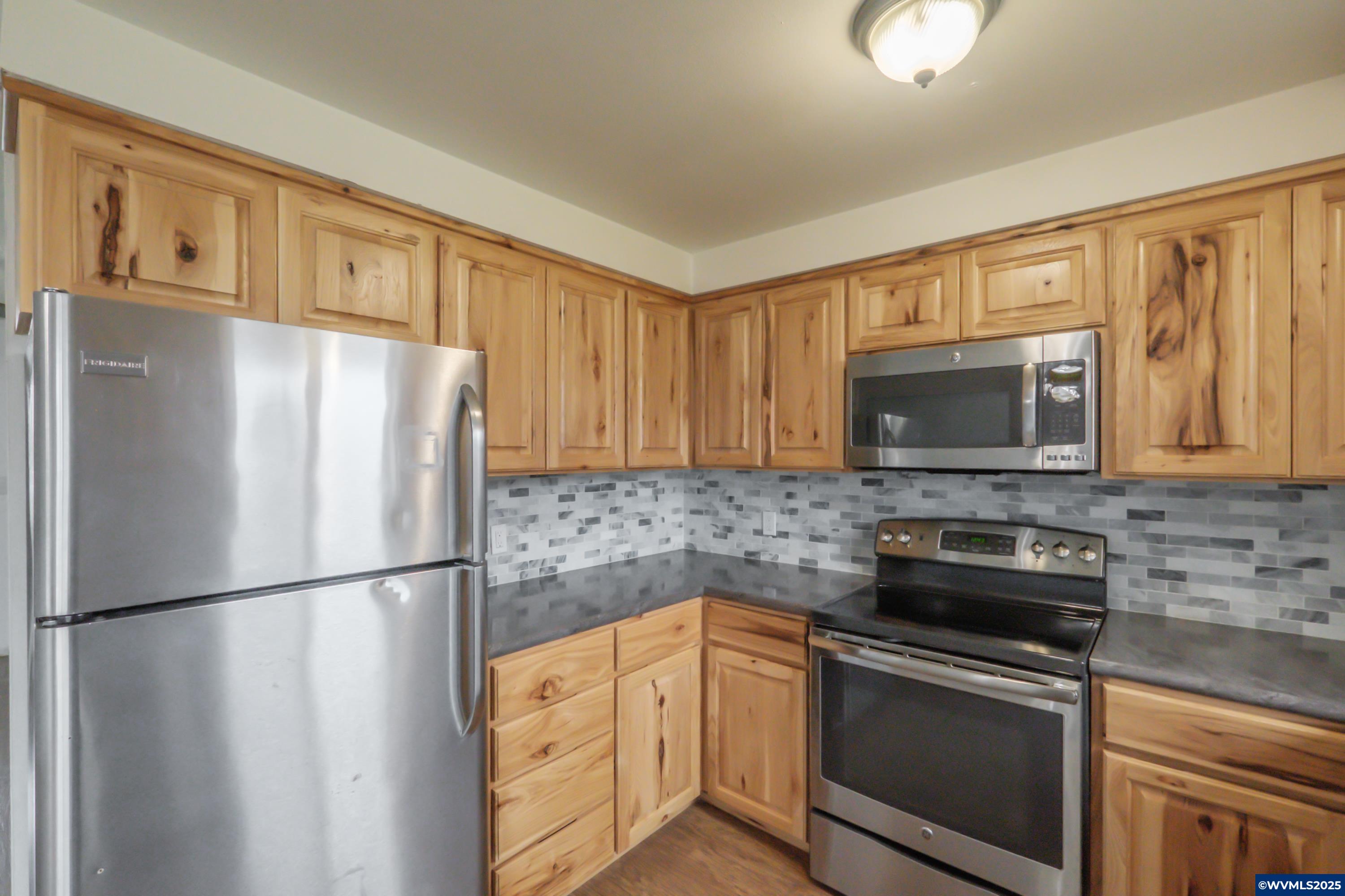 725 Union Street Jefferson, OR 97352 - Photo 29 of 46 Gallery Image 29