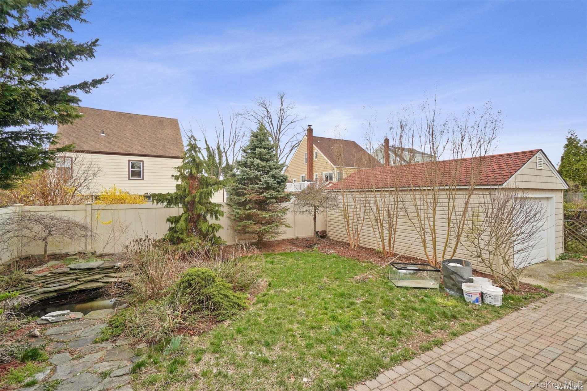 1670 Abby Road Merrick, NY 11566 - Photo 17 of 17