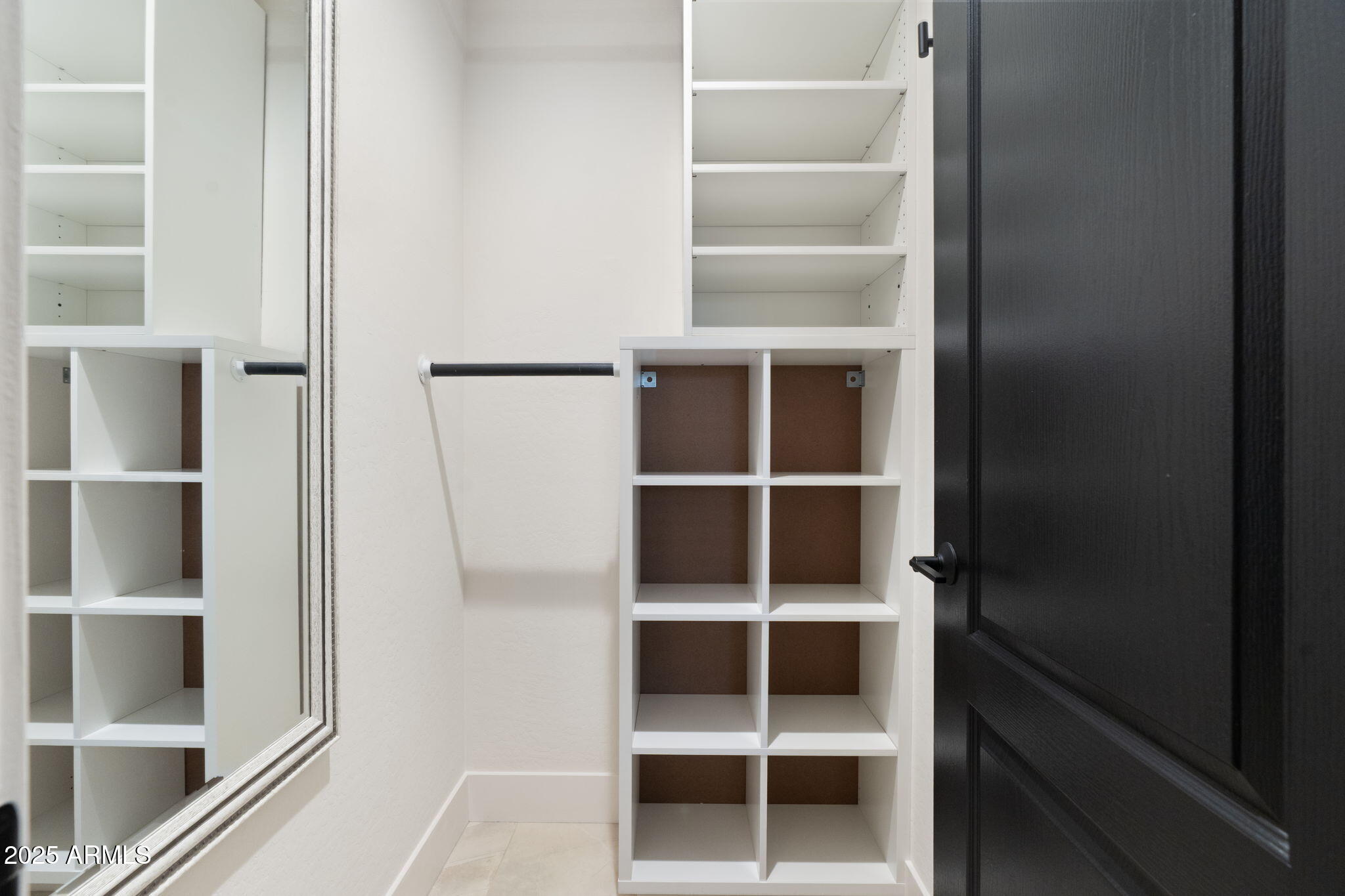 6940 East Cochise Road, Unit 1012 Paradise Valley, AZ 85253 - Photo 8 of 27 Closet 2