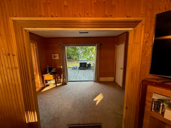a view of a livingroom with furniture