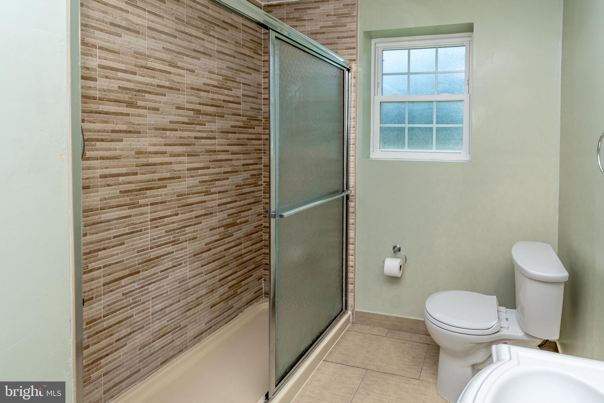 2809 Church Road Glenside, PA 19038 - Photo 23 of 49 Primary full bath