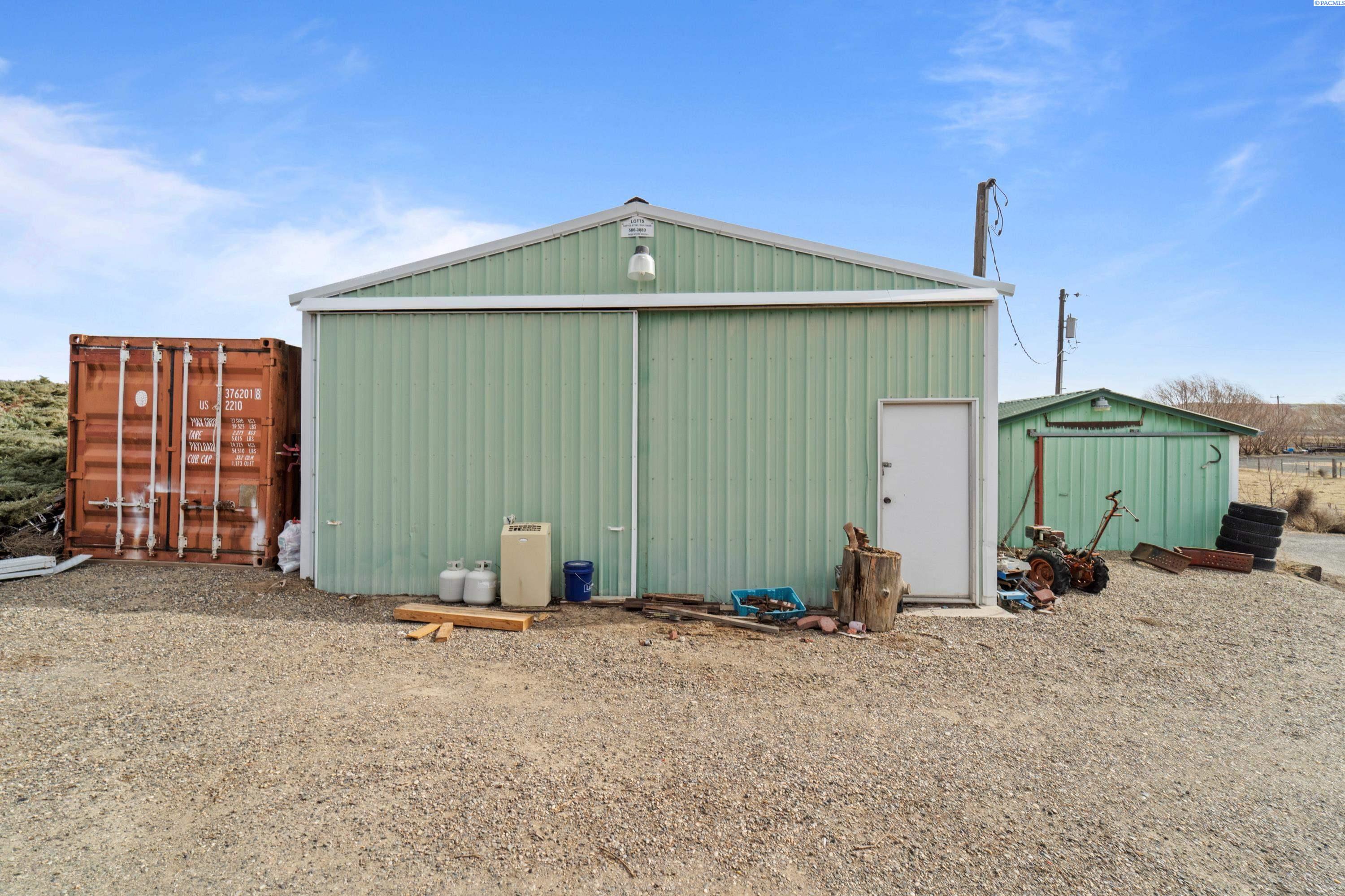 1412 Dallas Road Benton City, WA 99320 - Photo 8 of 28 Gallery Image 8