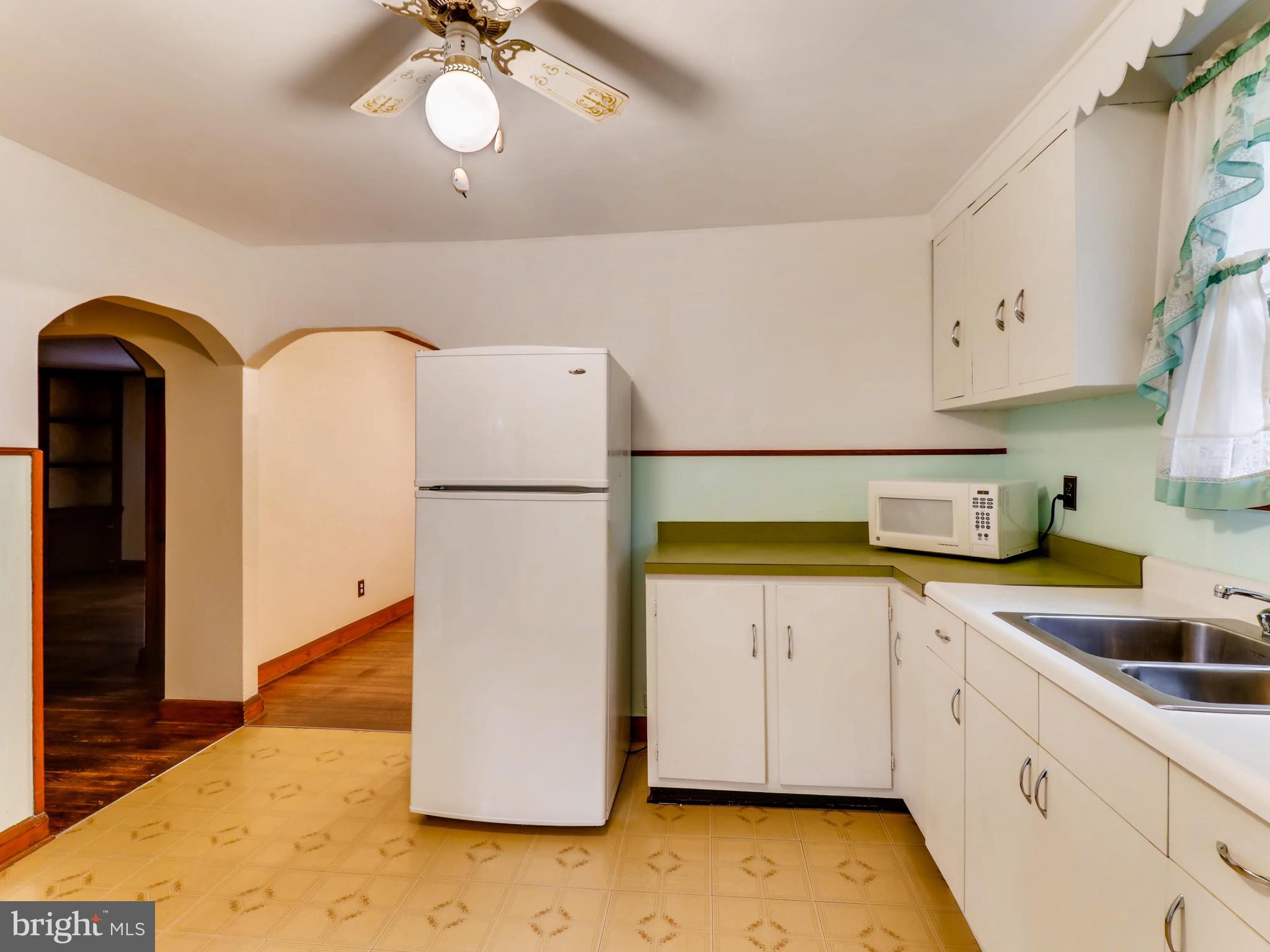 4 A Northship Road Baltimore, MD 21222 - Photo 14 of 28 Kitchen