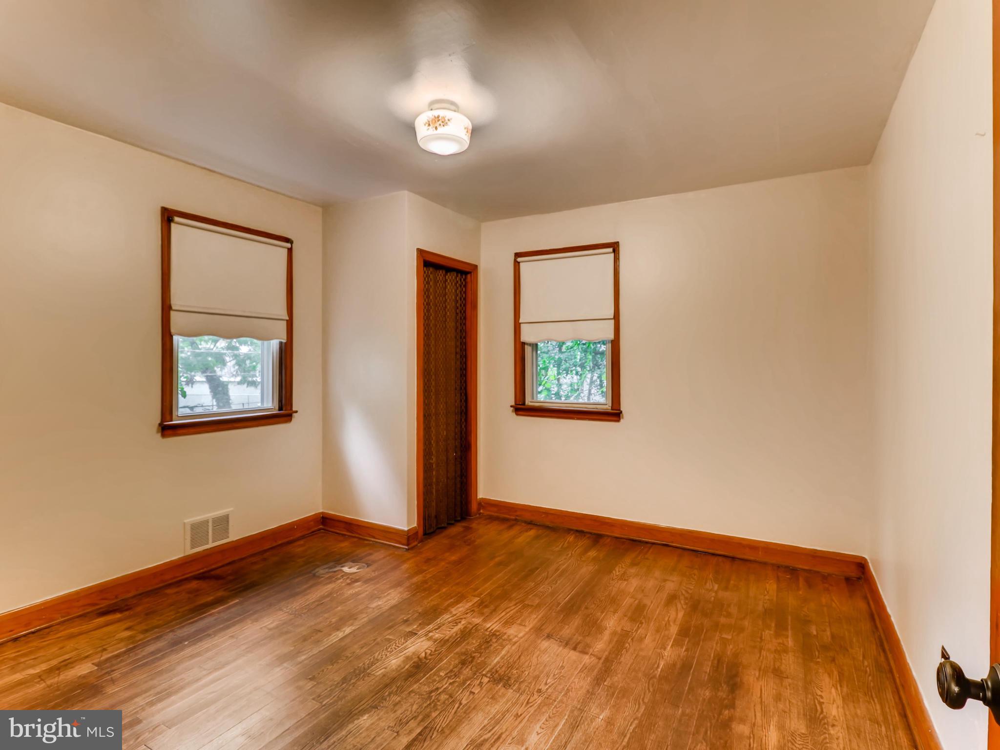 4 A Northship Road Baltimore, MD 21222 - Photo 15 of 28 Master Bedroom Main Level