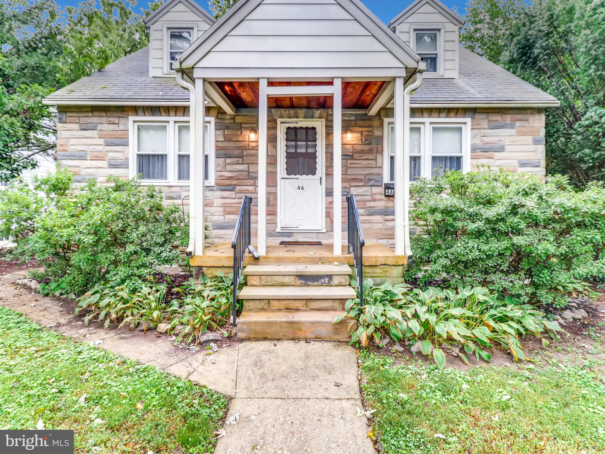 4 A Northship Road Baltimore, MD 21222 - Photo 3 of 28 Charming Single Family Home