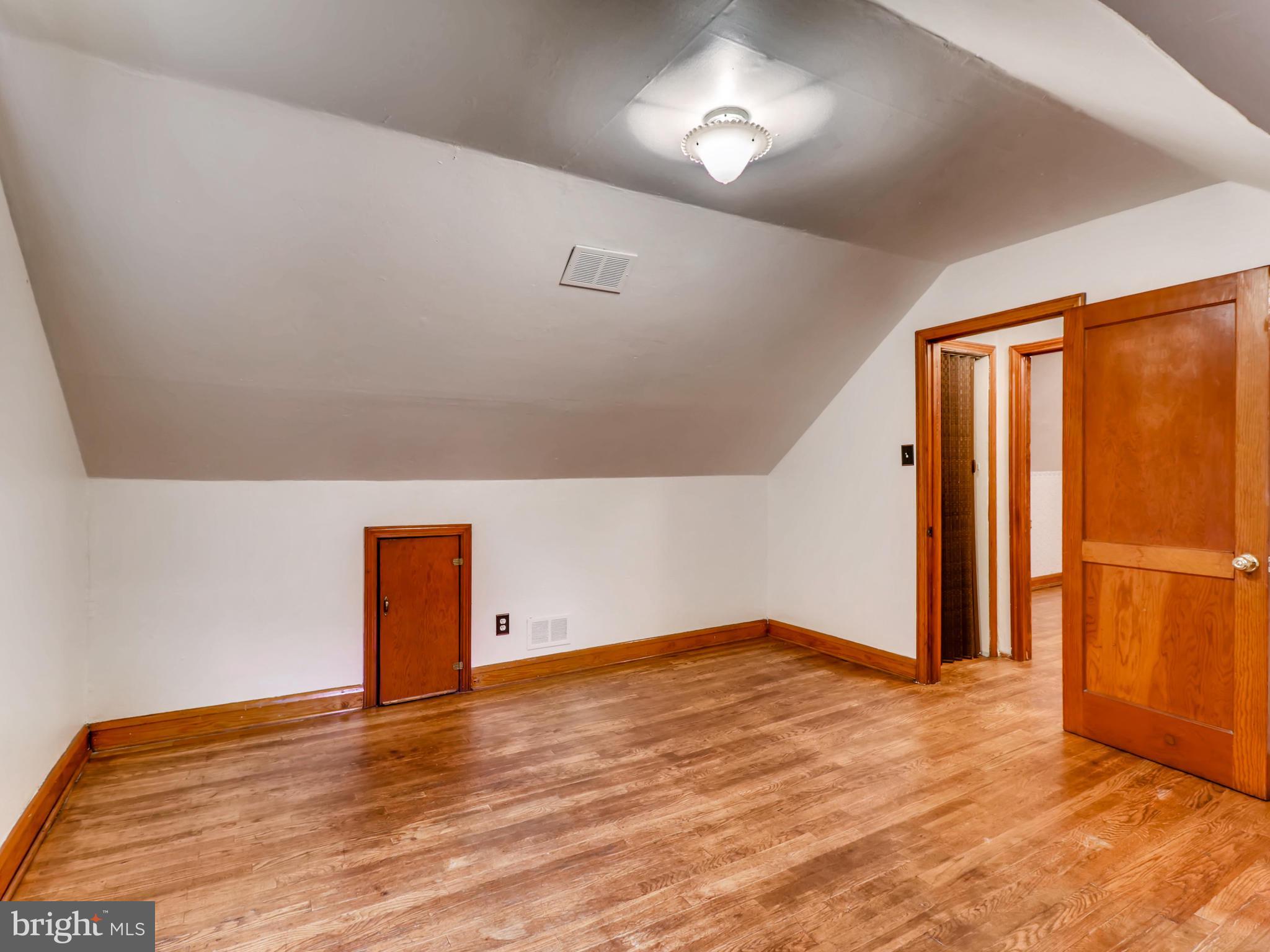 4 A Northship Road Baltimore, MD 21222 - Photo 21 of 28 Second Bedroom