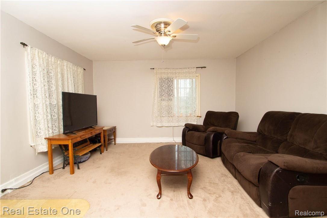 4513 Howland Road Almont, MI 48003 - Photo 14 of 24 almonth-17.jpg