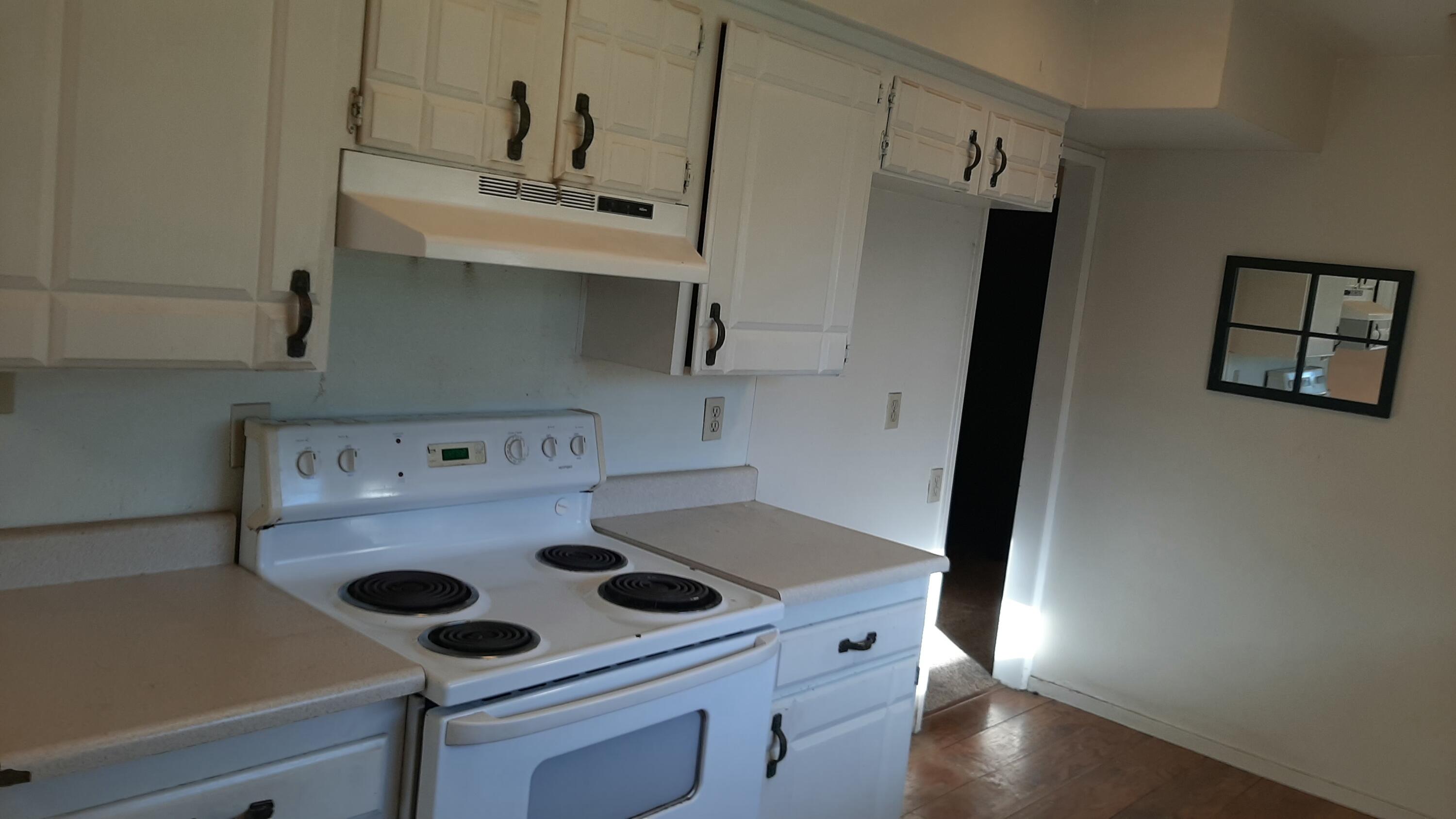 17185 Bowman Road Cottonwood, CA 96022 - Photo 23 of 30 KITCHEN 17185 BOWMAN RD