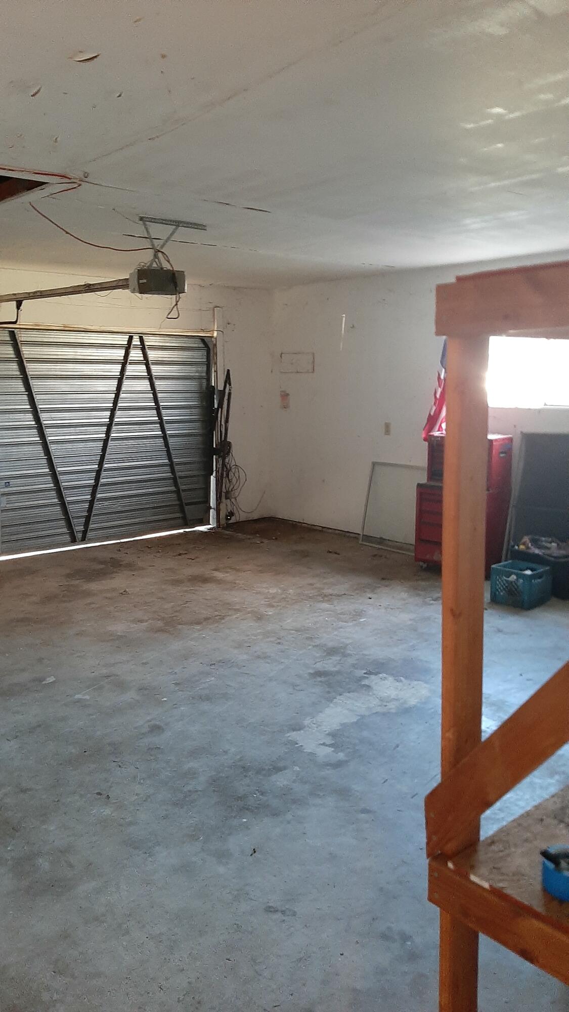 17185 Bowman Road Cottonwood, CA 96022 - Photo 28 of 30 GARAGE 17185 BOWMAN RD