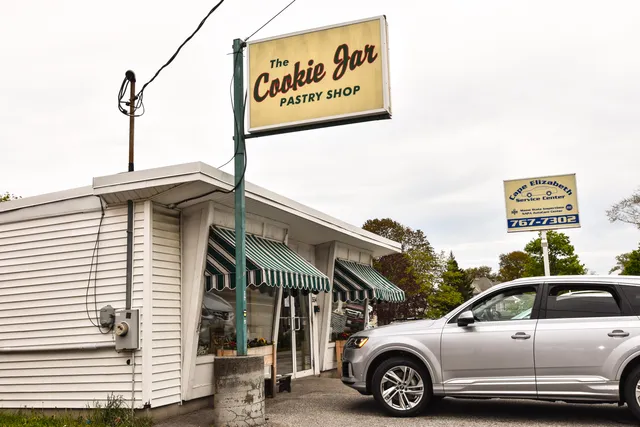 $529,000 | 4 Summit Street, South Portland, ME 04106