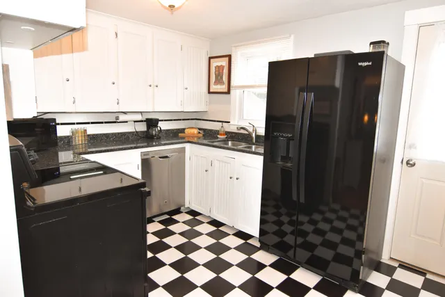 $529,000 | 4 Summit Street, South Portland, ME 04106