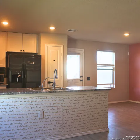 $1,500 | 11910 Pewee, San Antonio, TX 78221