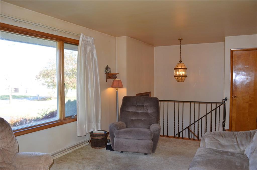 114 Grindel Road Prospect, PA 16052 - Photo 3 of 19