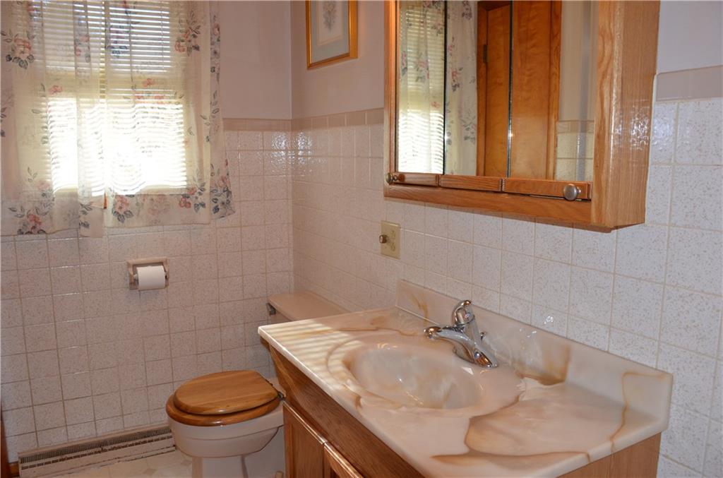 114 Grindel Road Prospect, PA 16052 - Photo 8 of 19