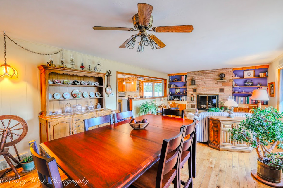 14028 Nichols Road Hebron, IL 60034 - Photo 11 of 94 a dining room with a table and chairs