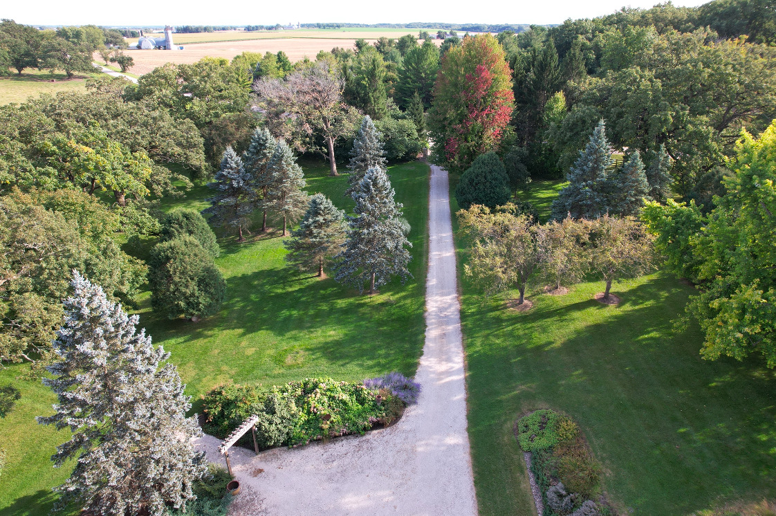 14028 Nichols Road Hebron, IL 60034 - Photo 54 of 94 a view of a garden