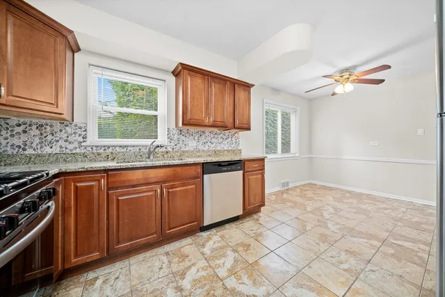 $179,700 | 14231 South Dearborn Street, Riverdale, IL 60827