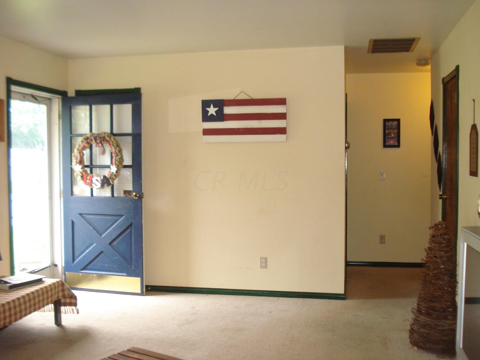 3230 Haverhill Street Springfield, OH 45503 - Photo 3 of 18