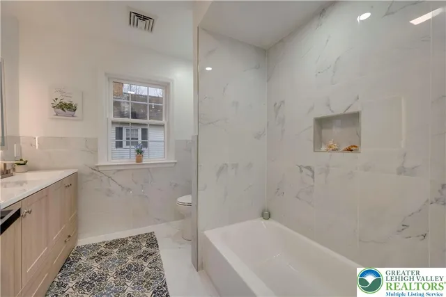 $549,000 | 525 North Main Street, Allentown, PA 18104