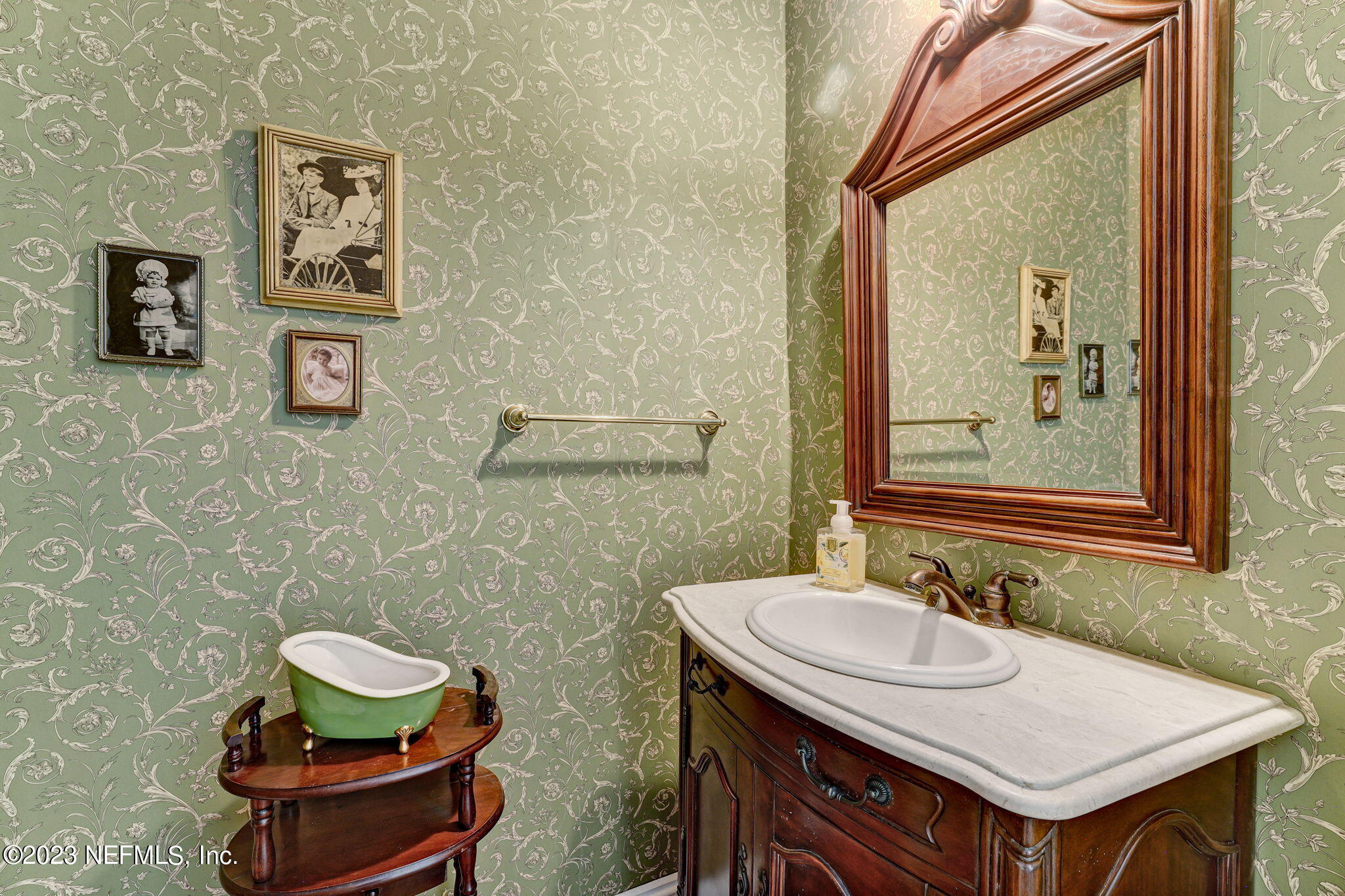 2832 Riverside Avenue Jacksonville, FL 32205 - Photo 24 of 90 Powder Room