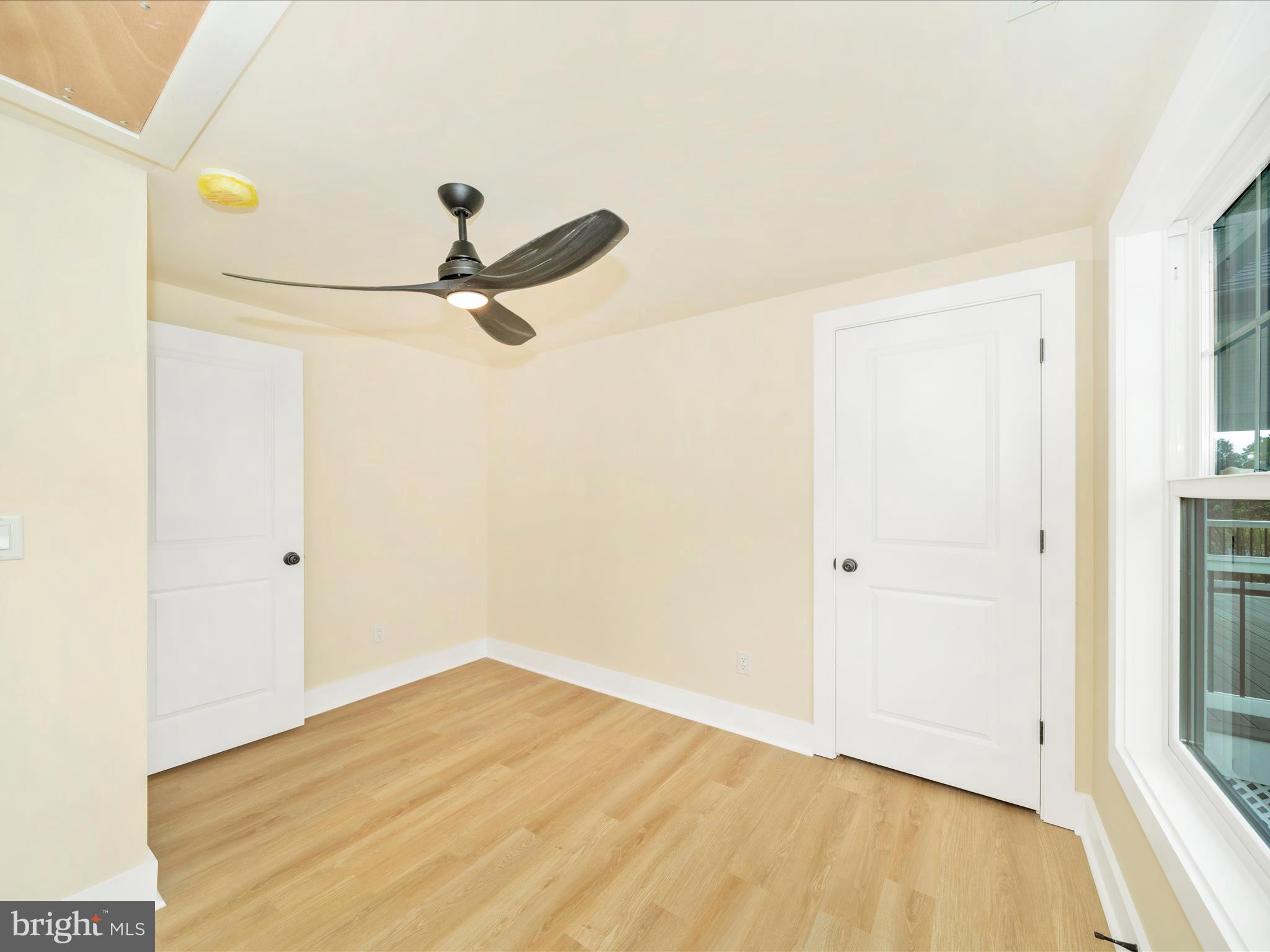 14901 New Windsor Road New Windsor, MD 21776 - Photo 28 of 75 a view of a room with wooden floor