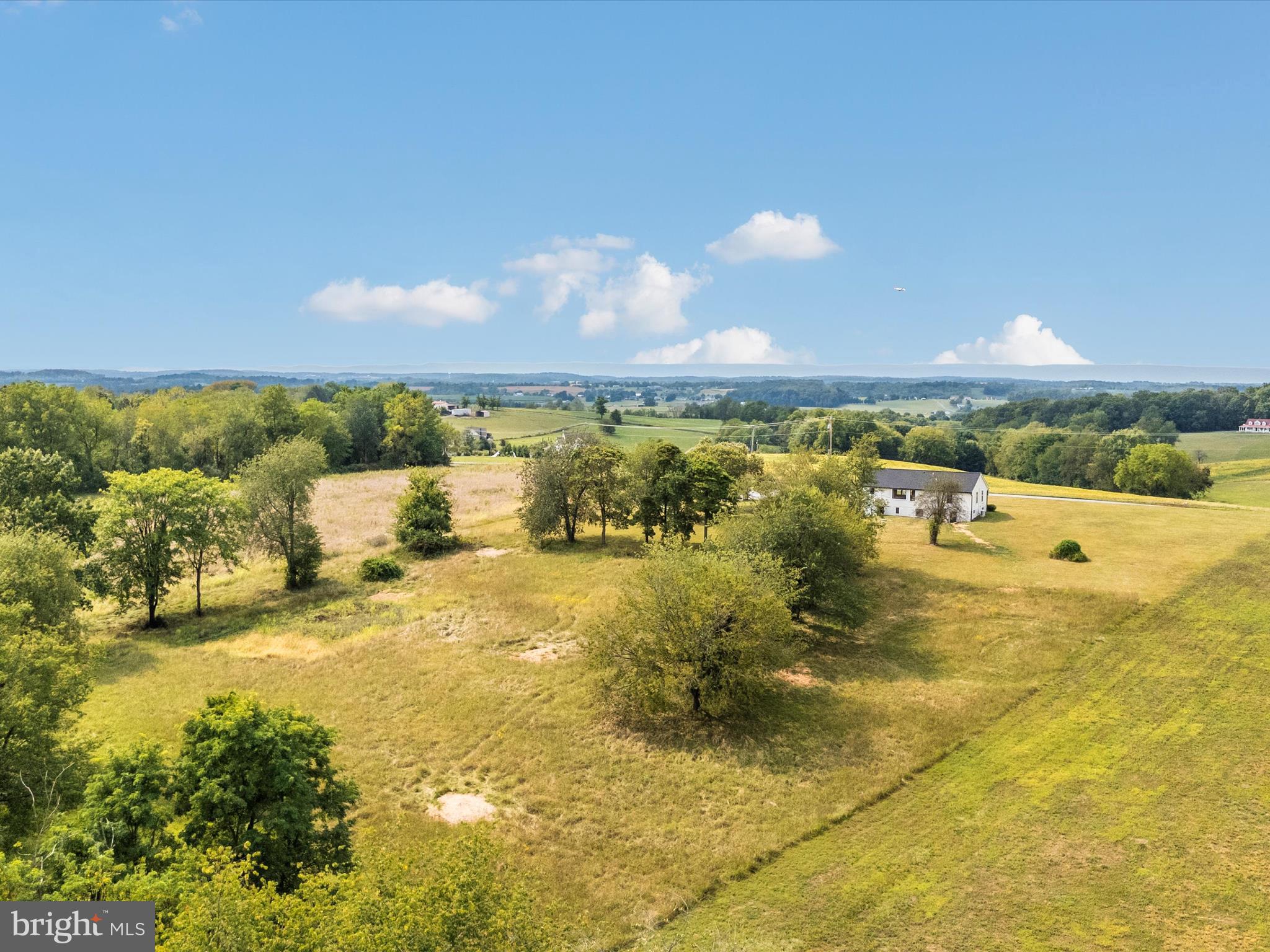 14901 New Windsor Road New Windsor, MD 21776 - Photo 70 of 75 a view of an ocean and beach