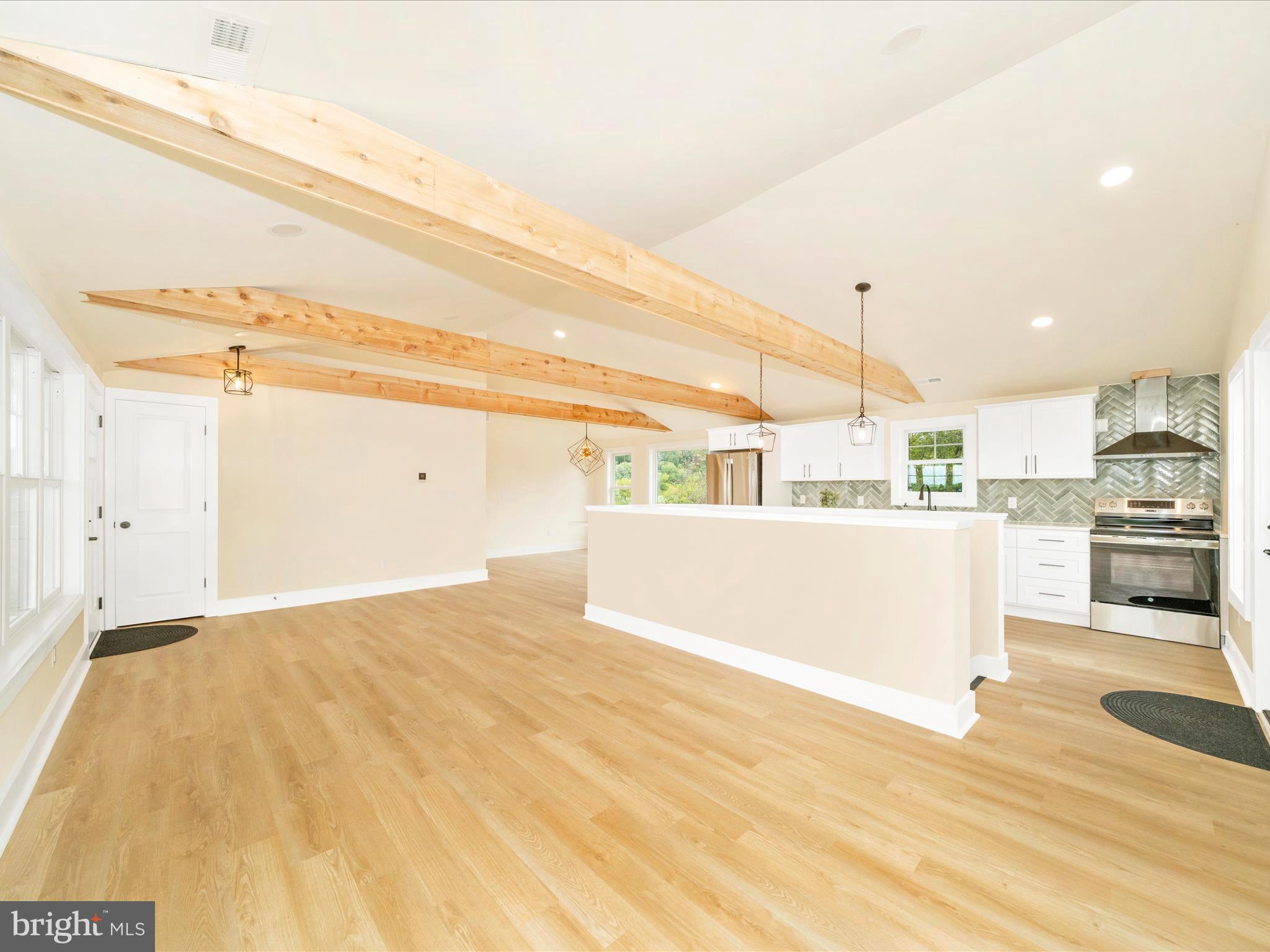 14901 New Windsor Road New Windsor, MD 21776 - Photo 7 of 75 Living & Kitchen