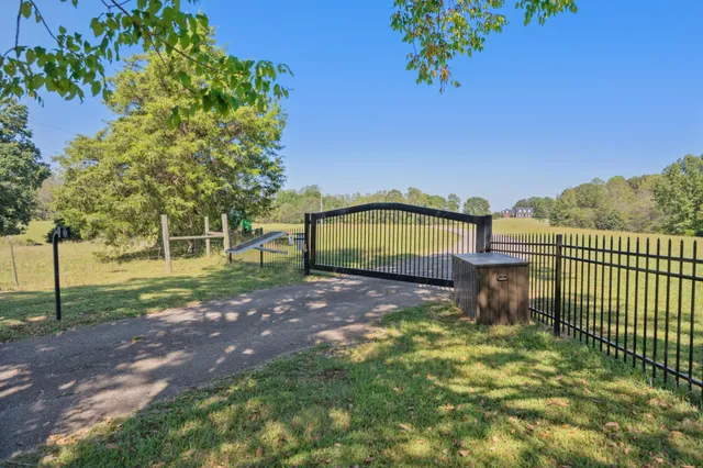 $789,900 | 599 DT Vise Loop, Parsons, TN 38363