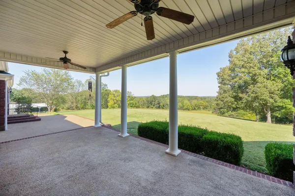 $769,900 | 599 DT Vise Loop, Parsons, TN 38363