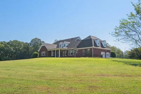 $769,900 | 599 DT Vise Loop, Parsons, TN 38363