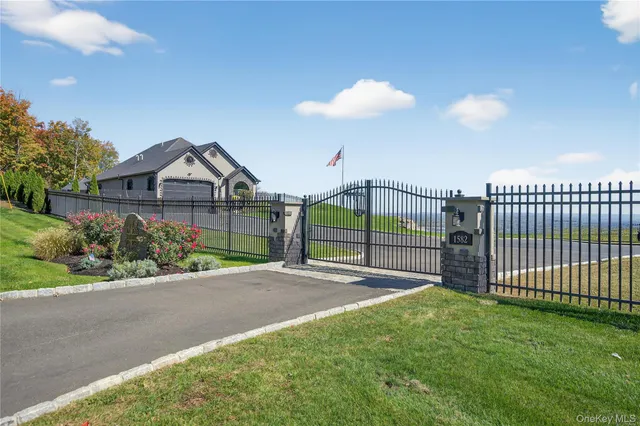 a view of a backyard with a garden and plants