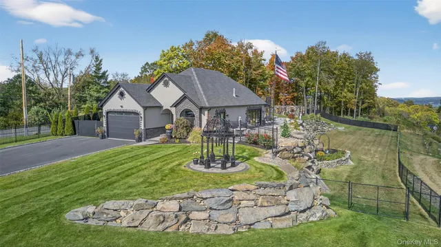 $1,599,999 | 1582 Route 9w, Marlboro, NY 12542