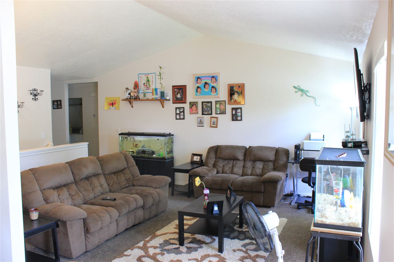 621 South Bowdish Road Spokane, WA 99206 - Photo 2 of 15