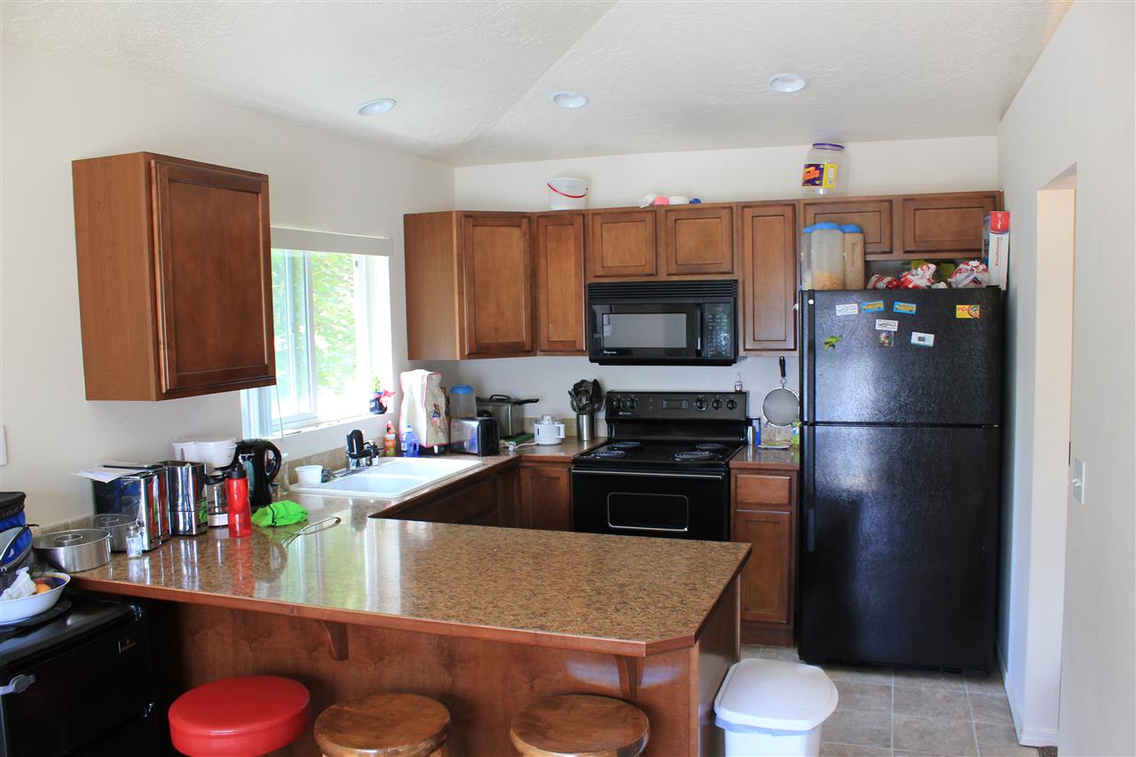 621 South Bowdish Road Spokane, WA 99206 - Photo 3 of 15