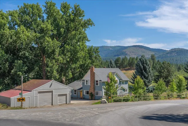 $1,199,000 | 1424 North Idaho Road, Liberty Lake, WA 99019