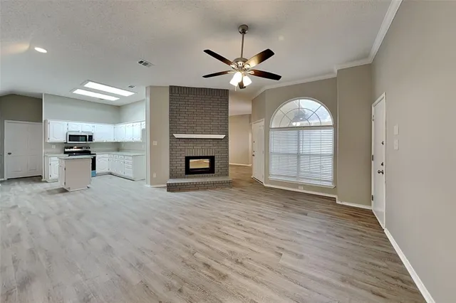 $2,475 | 1516 Mission Ridge Trail, Carrollton, TX 75007