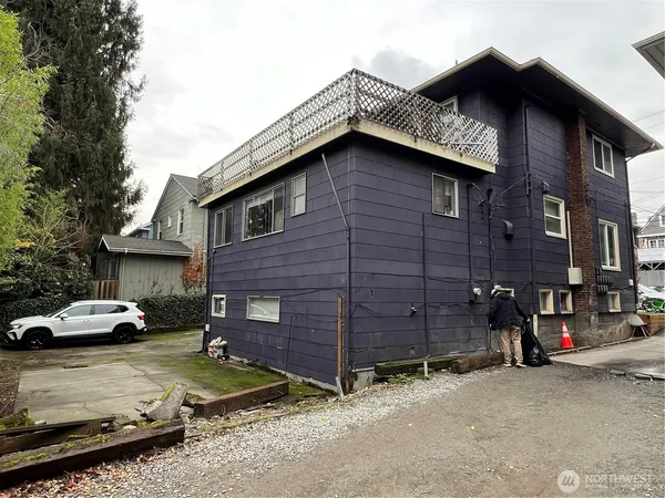 $1,450,000 | 5026 20th Avenue Northeast, Seattle, WA 98105