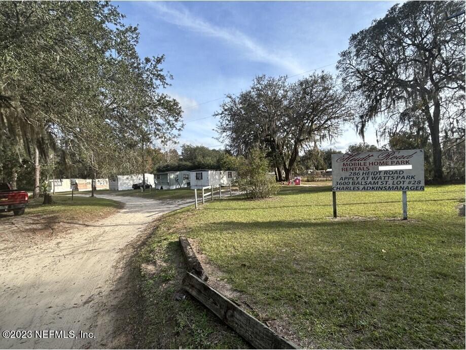 286 Heidt Road Palatka, FL 32177 - Photo 2 of 19 IMG_6834 - 2