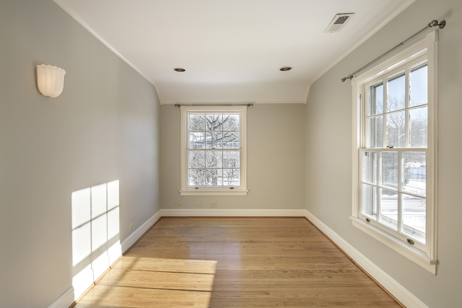 834 Valley Road Glencoe, IL 60022 - Photo 19 of 25 a view of an empty room with a window