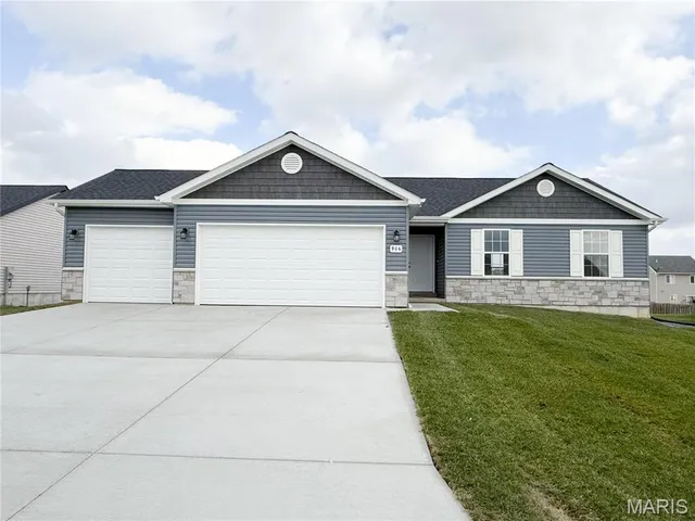 $305,000 | 906 Gimli Lane, Wright City, MO 63390
