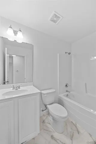 $305,000 | 906 Gimli Lane, Wright City, MO 63390