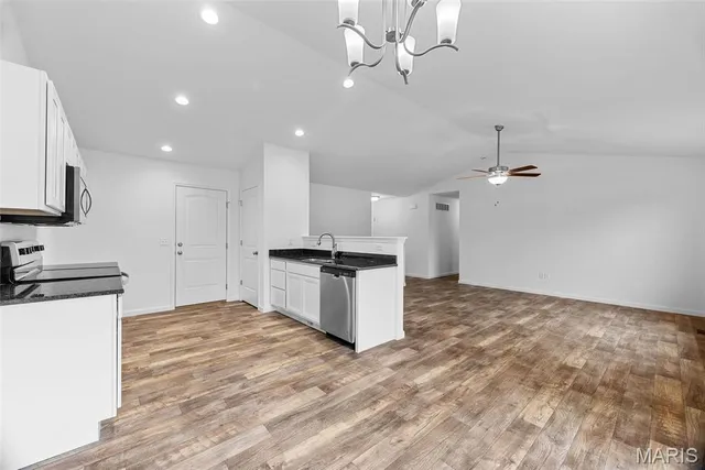 $305,000 | 906 Gimli Lane, Wright City, MO 63390