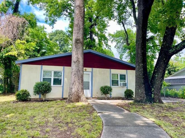 $1,250 | 408 Berryman Street, Greensboro, NC 27405