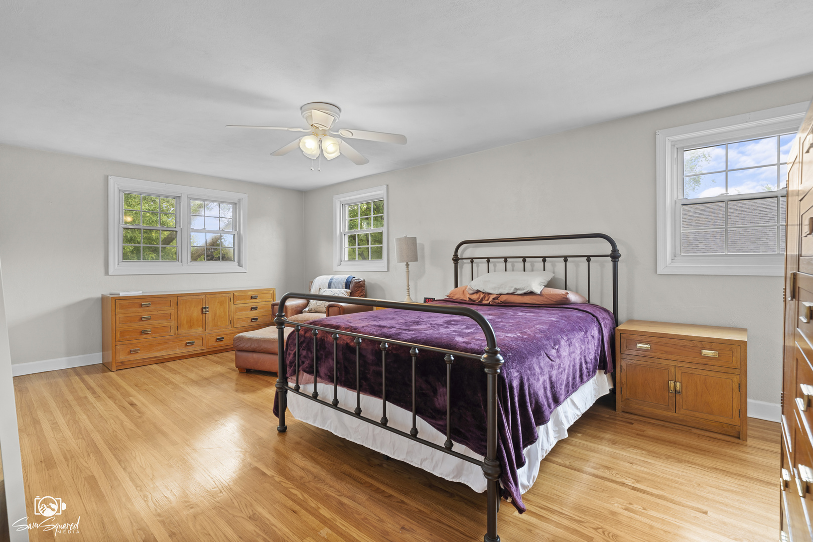 515 Cornelia Street Joliet, IL 60435 - Photo 21 of 28 a spacious bedroom with a bed and window